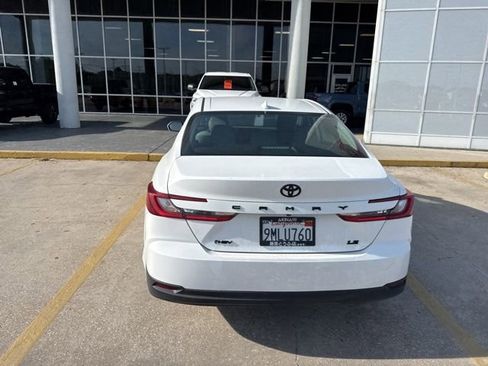 Used 2025 Toyota Camry LE FWD image 7