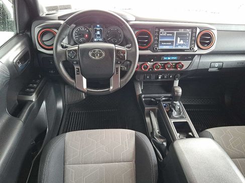 Used 2023 Toyota Tacoma TRD Sport AWD/4WD image 10