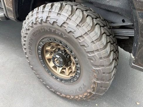 Used 2025 Ford F250 Platinum w/ Tremor Off-Road Package AWD/4WD image 12