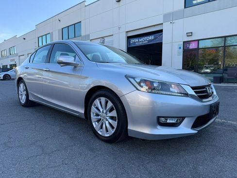 Used 2013 Honda Accord EX image 2