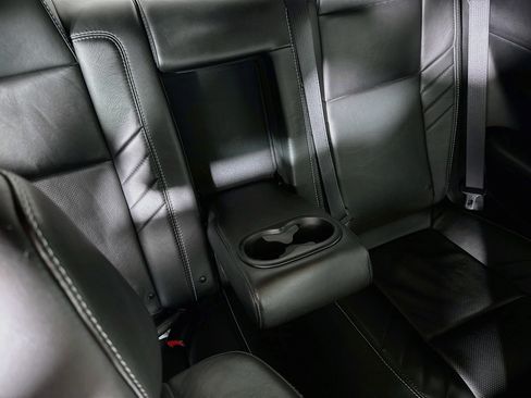 Used 2016 Dodge Challenger SRT Hellcat RWD image 38