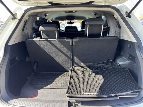 Used 2021 Volkswagen Tiguan SE image 35