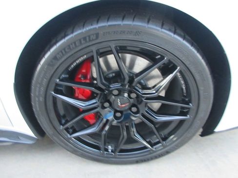 New 2026 Chevrolet Corvette Z06 w/ Stealth Interior Trim Package image 9