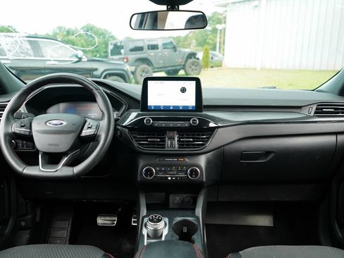 Used 2023 Ford Escape ST-Line AWD/4WD image 10