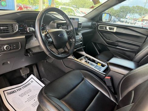 Used 2020 Ford Explorer XLT w/ Equipment Group 202A RWD image 26