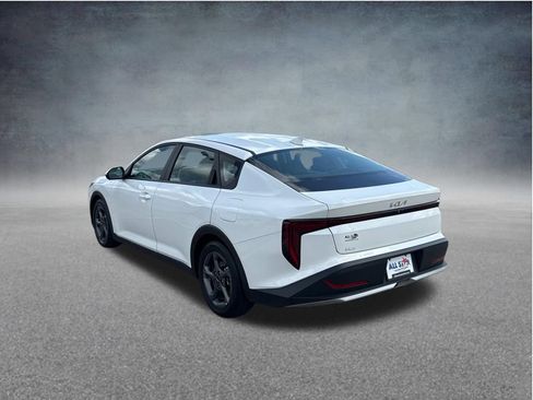 Used 2025 Kia K4 FWD image 7