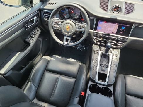 Used 2021 Porsche Macan AWD/4WD image 20