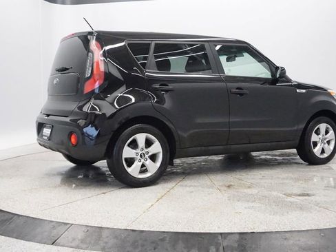 Used 2018 Kia Soul image 11