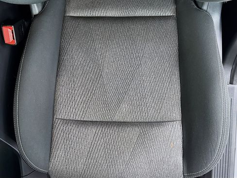 Used 2025 Nissan Rogue SV AWD/4WD image 18