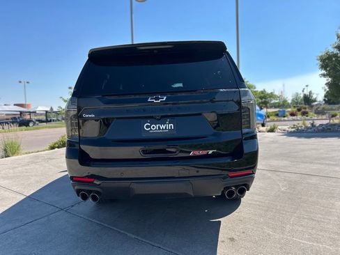 Used 2025 Chevrolet Suburban RST w/ Comfort Package AWD/4WD image 7