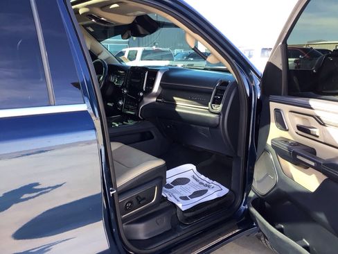 Used 2019 RAM 1500 Limited AWD/4WD image 17