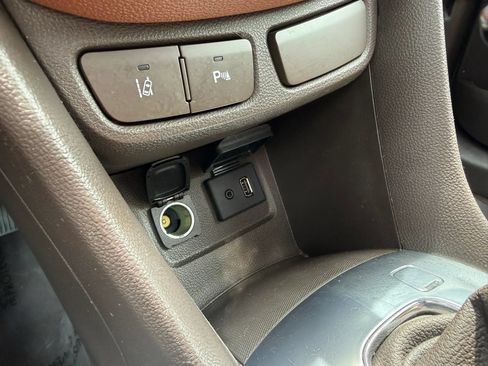 Used 2016 Buick Encore Premium AWD/4WD image 21