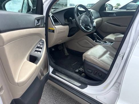 Used 2017 Hyundai Tucson Limited w/ Limited Ultimate Package 03 AWD/4WD image 5