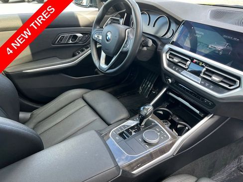 Used 2020 BMW 330i Sedan w/ Driving Assistance Package RWD image 32