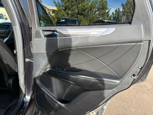 Used 2019 Lincoln MKC Reserve image 21