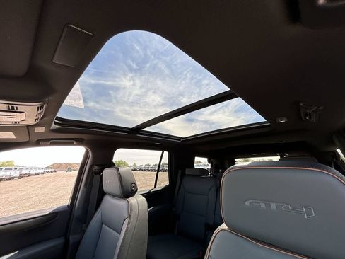 New 2026 GMC Yukon AT4 w/ AT4 Premium Package AWD/4WD image 19