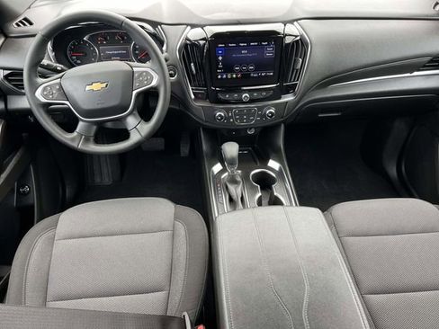 Certified 2023 Chevrolet Traverse LT w/ Rear Camera Mirror Package image 14