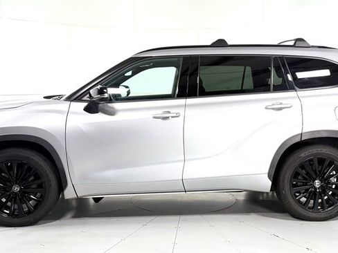 Used 2023 Toyota Highlander XSE image 7