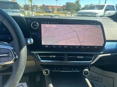 New 2026 Chevrolet Equinox EV LT image 22