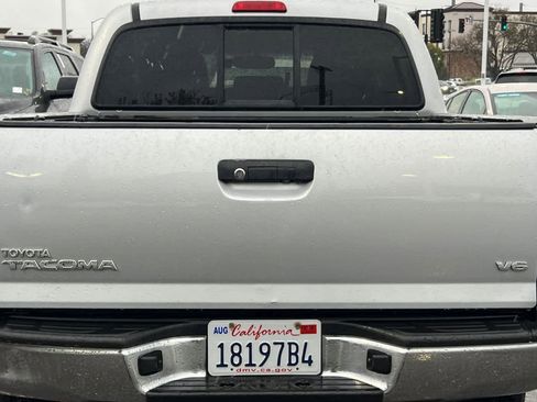 Used 2012 Toyota Tacoma 4x4 Double Cab w/ TRD Off-Road Pkg image 16