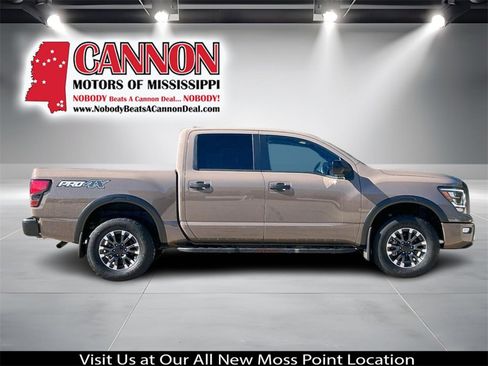 Used 2024 Nissan Titan PRO-4X w/ Off Road Protection Package image 6