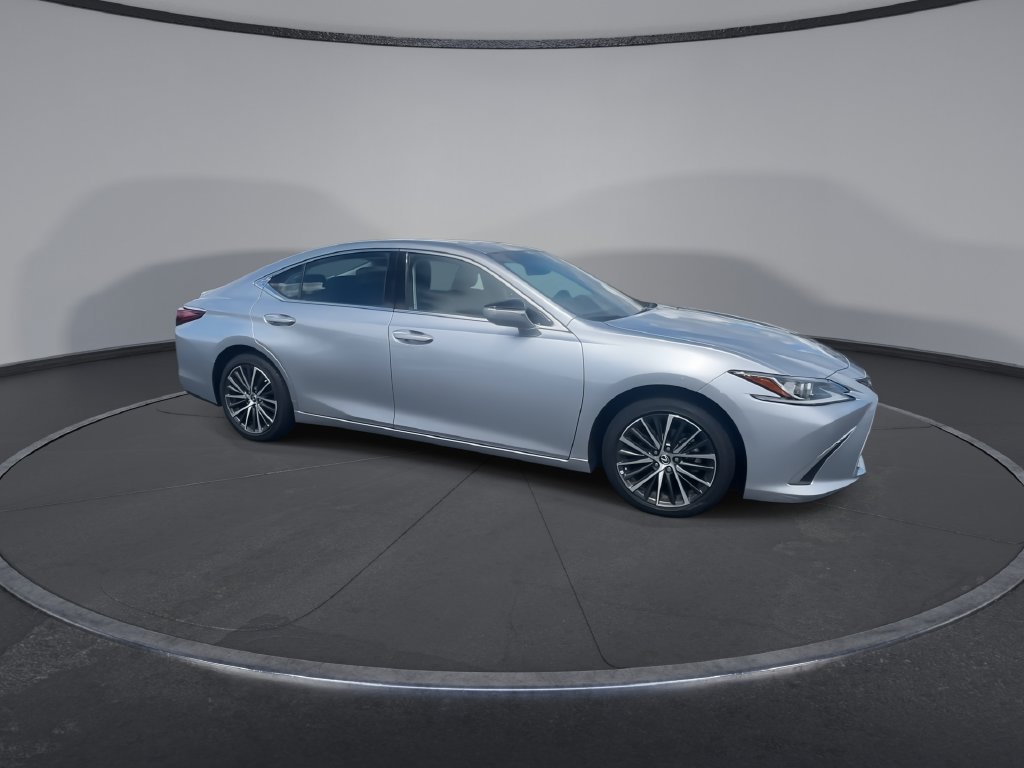 Used 2025 Lexus ES 350 w/ Premium Package FWD image 2