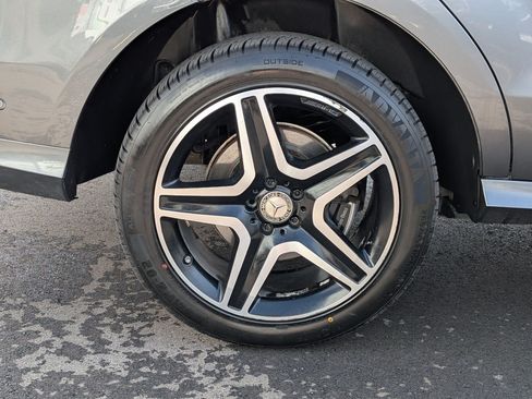 Used 2017 Mercedes-Benz GLE 400 4MATIC image 12