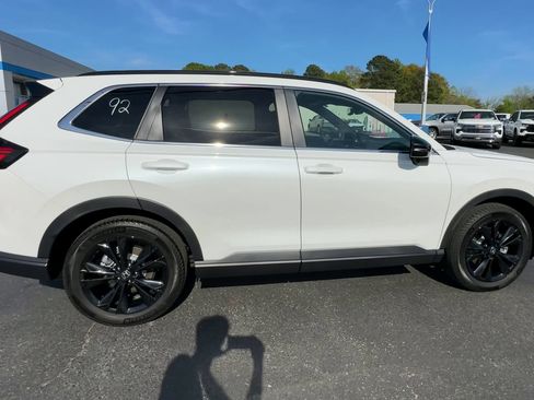 Used 2024 Honda CR-V Sport Touring image 9