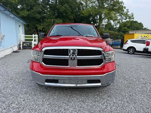 Used 2019 RAM 1500 Classic SLT RWD image 3