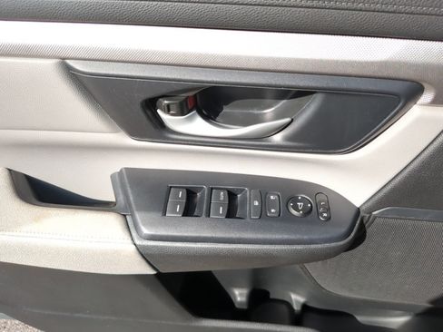 Used 2018 Honda CR-V LX image 17