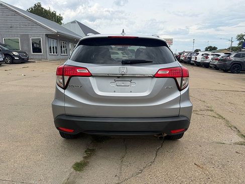 Used 2022 Honda HR-V EX image 4