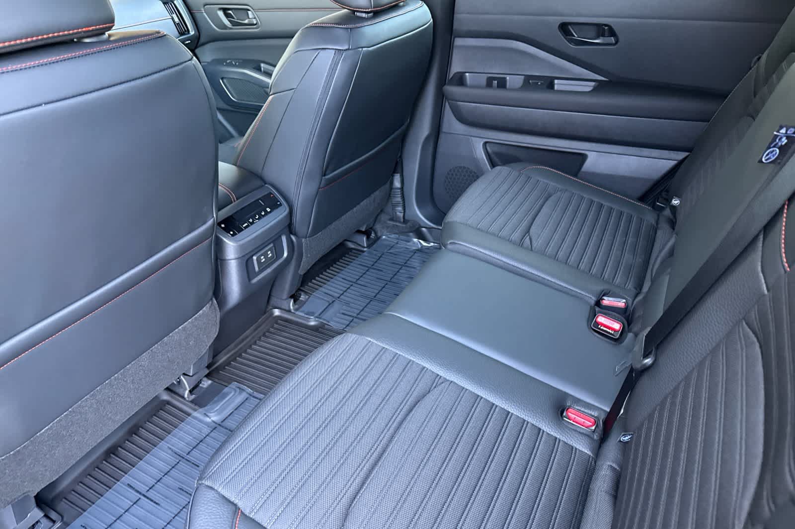 New 2026 Nissan Pathfinder Rock Creek AWD/4WD image 4