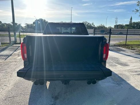 Used 2021 GMC Sierra 1500 AT4 w/ AT4 Value Package AWD/4WD image 7