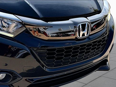 Used 2021 Honda HR-V Sport image 30