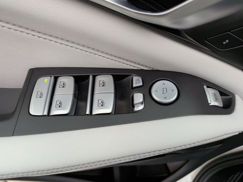 Certified 2025 BMW X7 xDrive40i w/ M Sport Package image 30