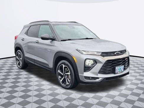 Used 2023 Chevrolet TrailBlazer RS w/ Sun and Liftgate Package AWD/4WD image 8