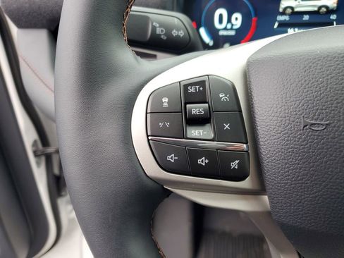 New 2026 Ford Explorer Active w/ Active Comfort Package image 15