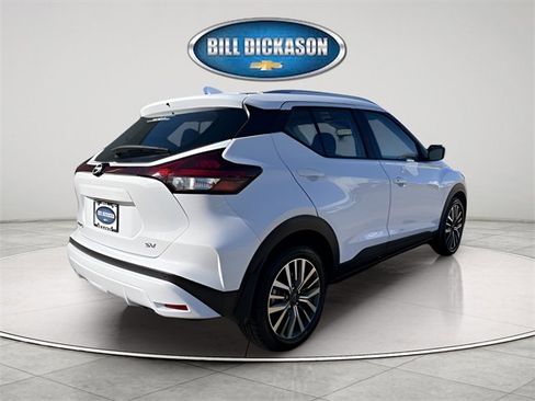 Used 2024 Nissan Kicks SV image 9