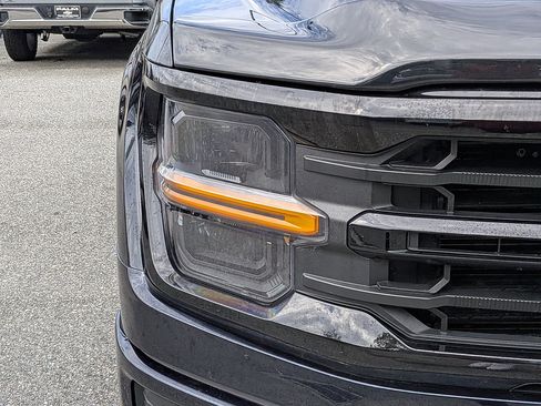 Used 2024 Ford F150 XLT w/ XLT Black Appearance Package RWD image 9