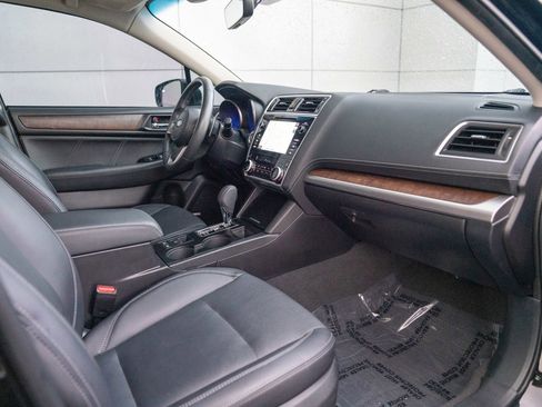 Used 2018 Subaru Outback 2.5i Limited image 24