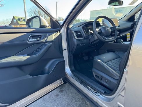 New 2026 Nissan Rogue Platinum w/ Platinum Premium Package AWD/4WD image 15