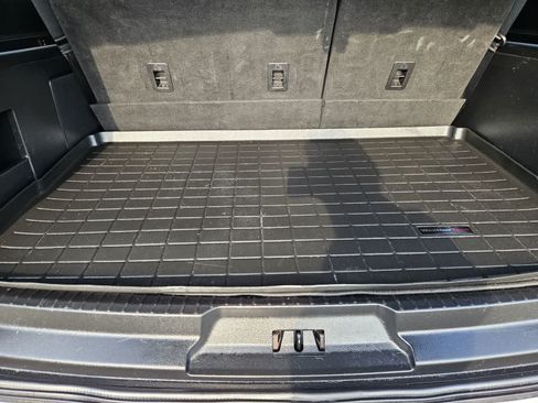 Used 2019 Ford Expedition Max Platinum RWD image 32