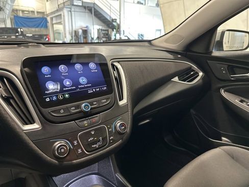 Used 2024 Chevrolet Malibu RS image 21