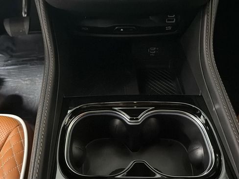 New 2026 Chrysler Pacifica Pinnacle FWD image 27