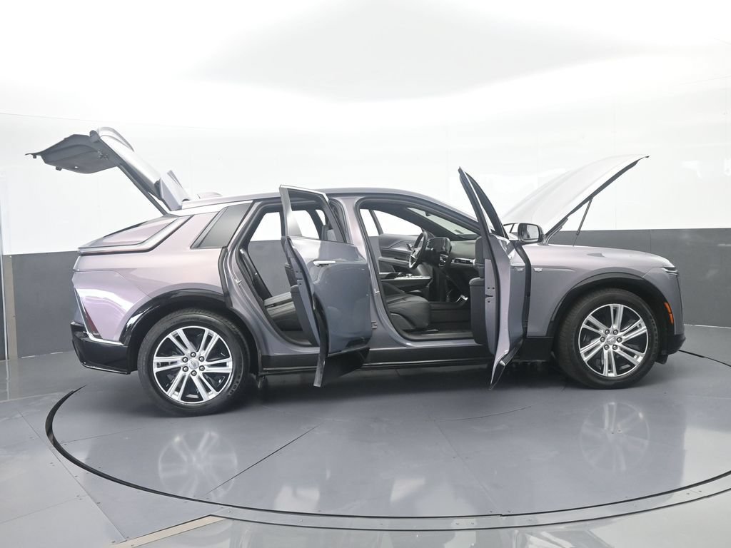 Used 2024 Cadillac Lyriq Tech RWD image 87