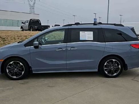 Used 2023 Honda Odyssey Elite image 5