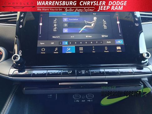 Used 2024 Jeep Wagoneer L Series II w/ Flexible Seating Group image 26