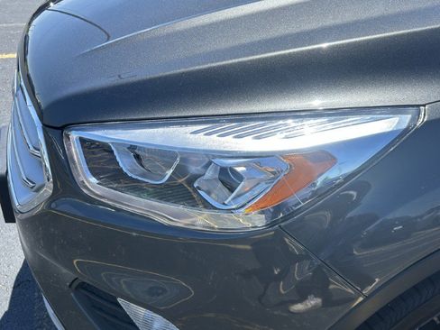 Used 2018 Ford Escape SEL AWD/4WD image 14
