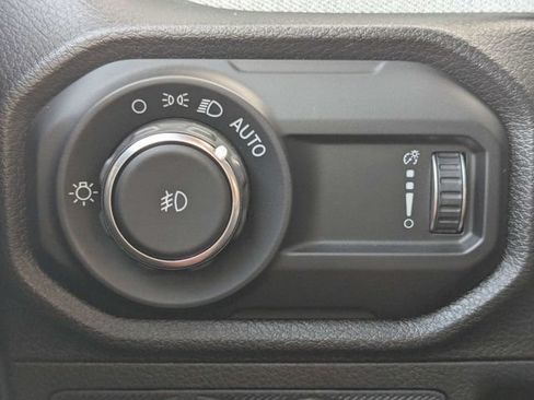 Used 2024 Jeep Wrangler Unlimited Sport AWD/4WD image 22