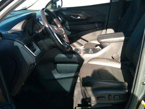 Used 2020 GMC Terrain SLT w/ Preferred Package image 12